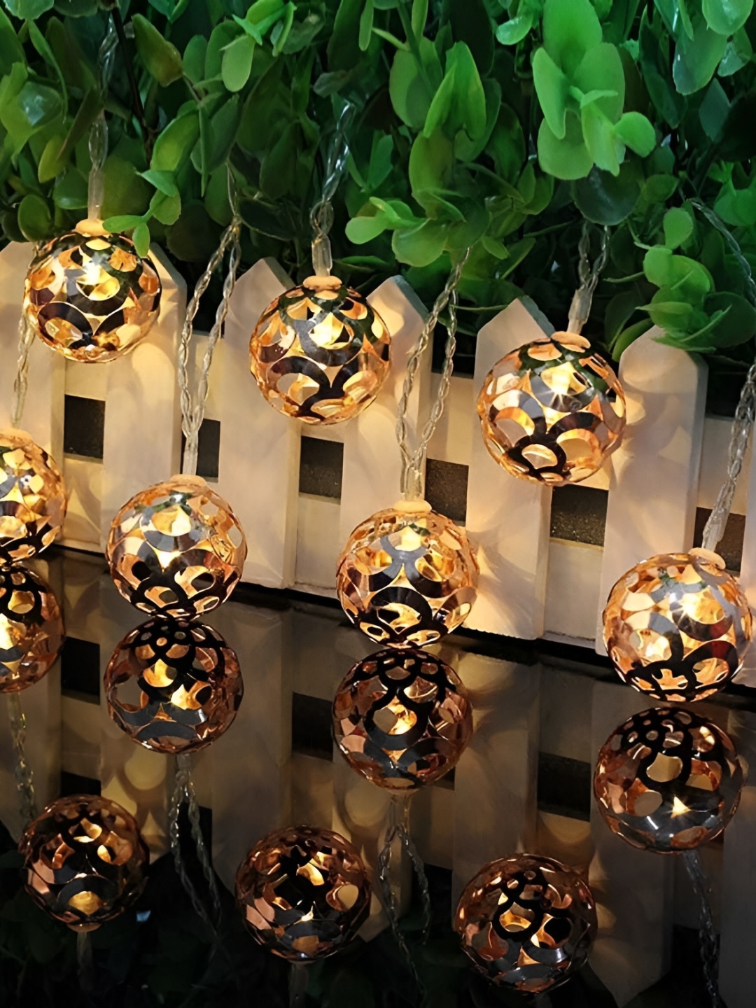 

SPARK WORLD Yellow & White Star Shaped Bulb String Lights