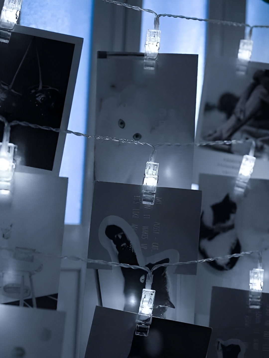 

SPARK WORLD White Photo Clip LED String Lights