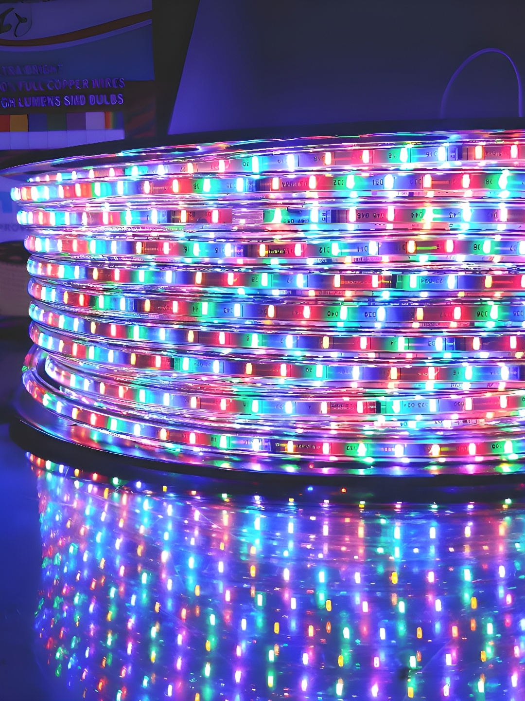 

SPARK WORLD Red & Blue Rice Shaped LED Strip Lights