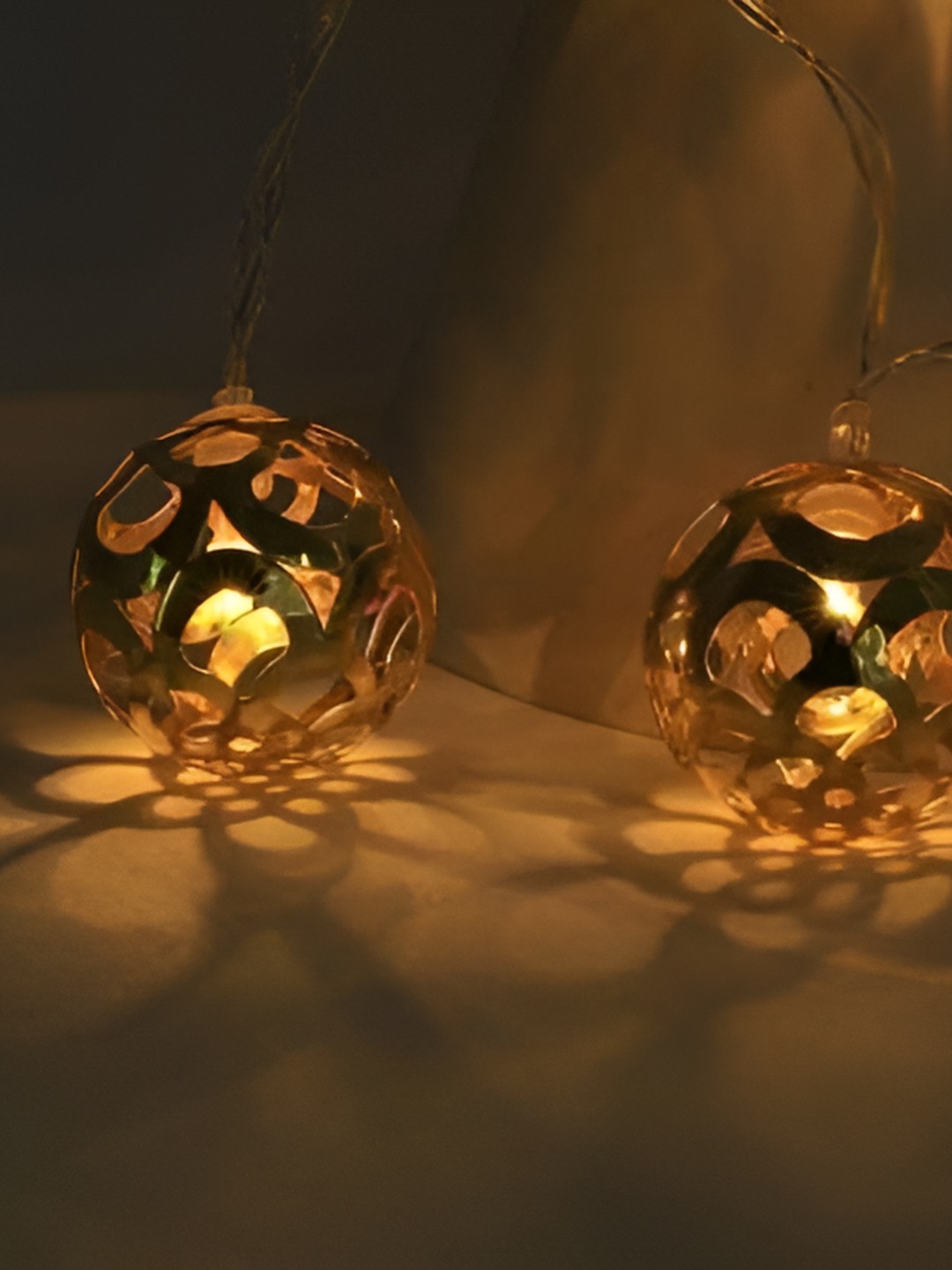 

SPARK WORLD Yellow LED Ball String Lights