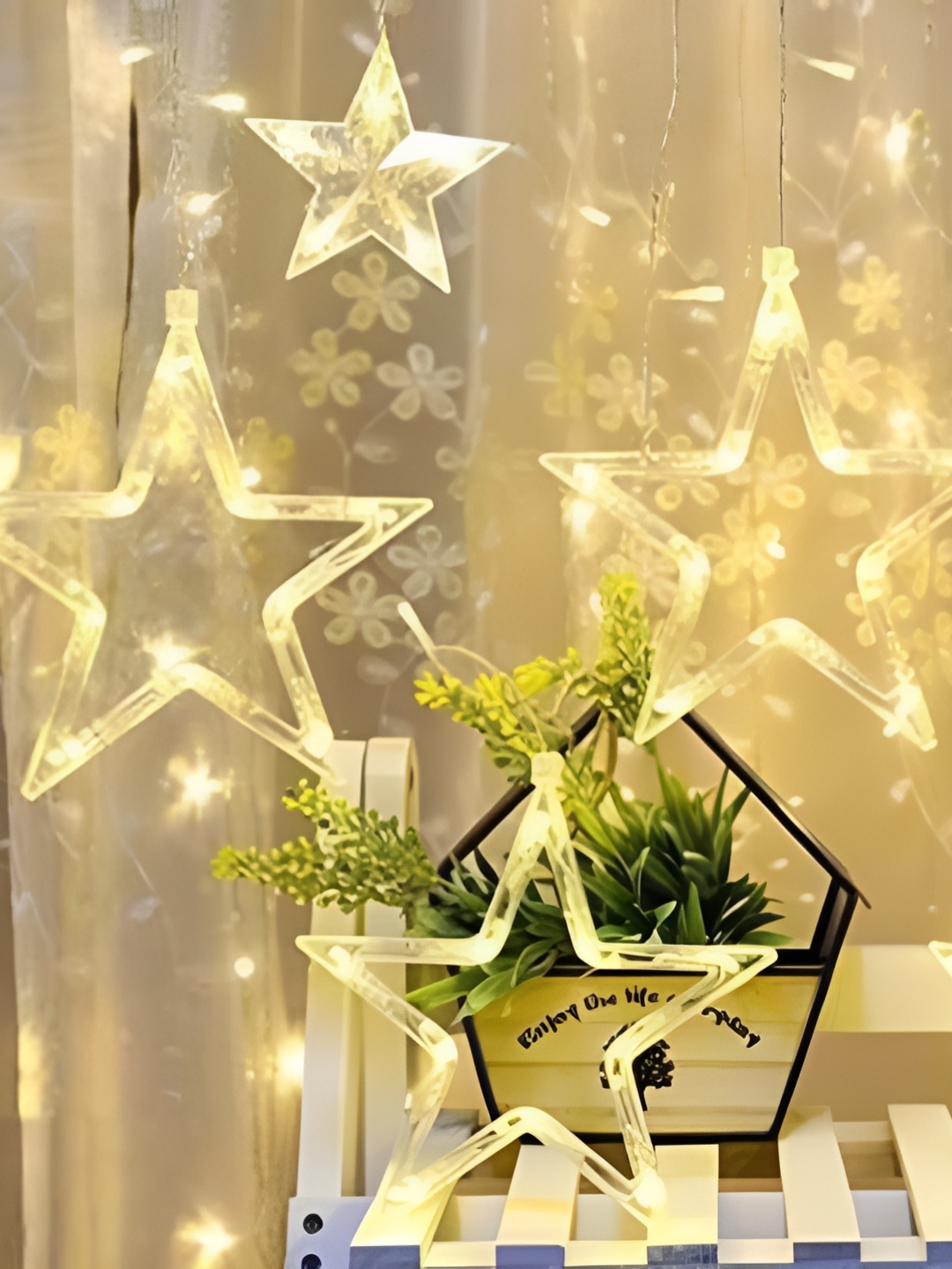 

SPARK WORLD Yellow Star Shape String Lights