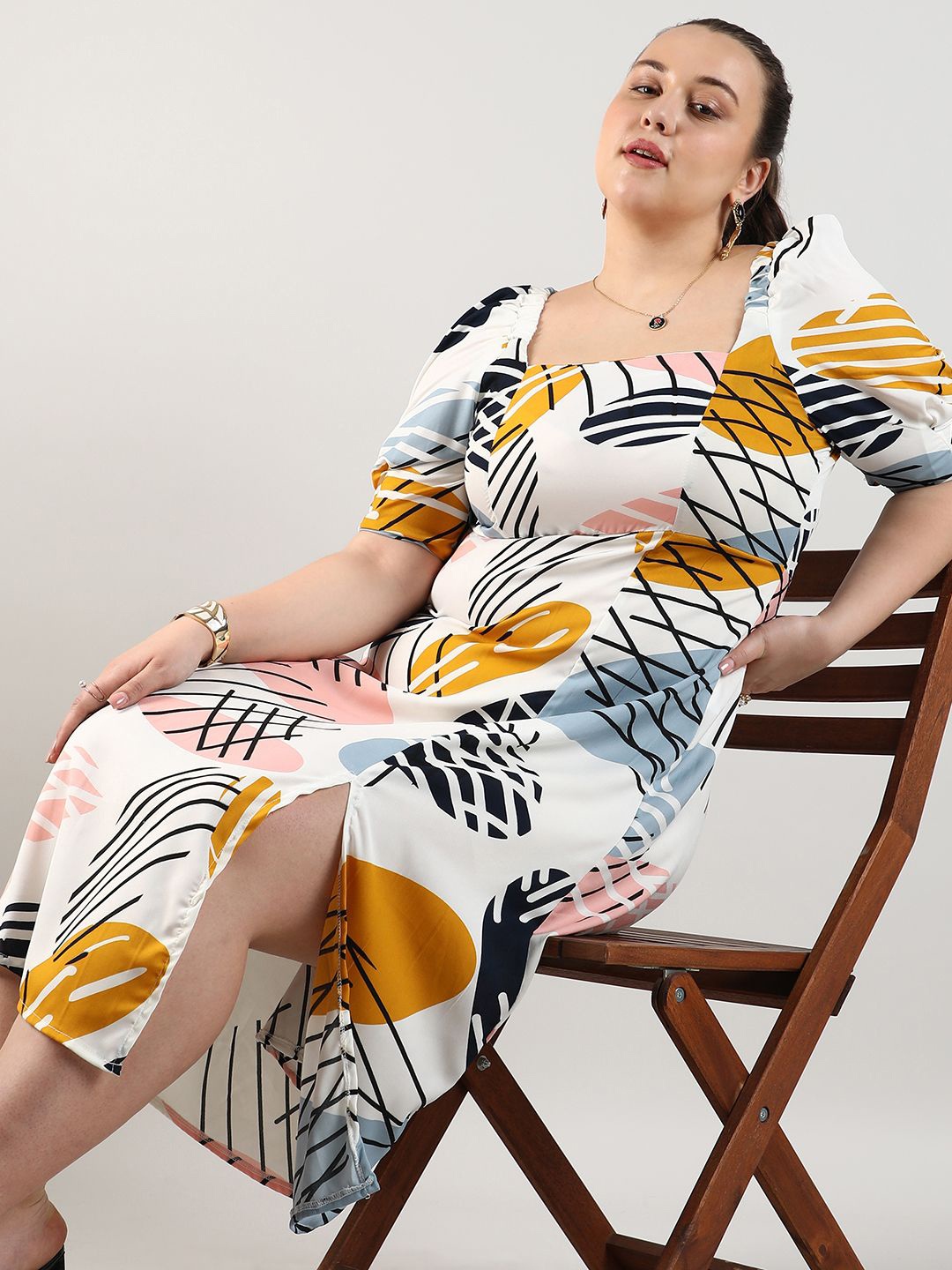

Instafab Plus Abstract Printed Square Neck Puff Sleeves A-Line Midi Dress, White