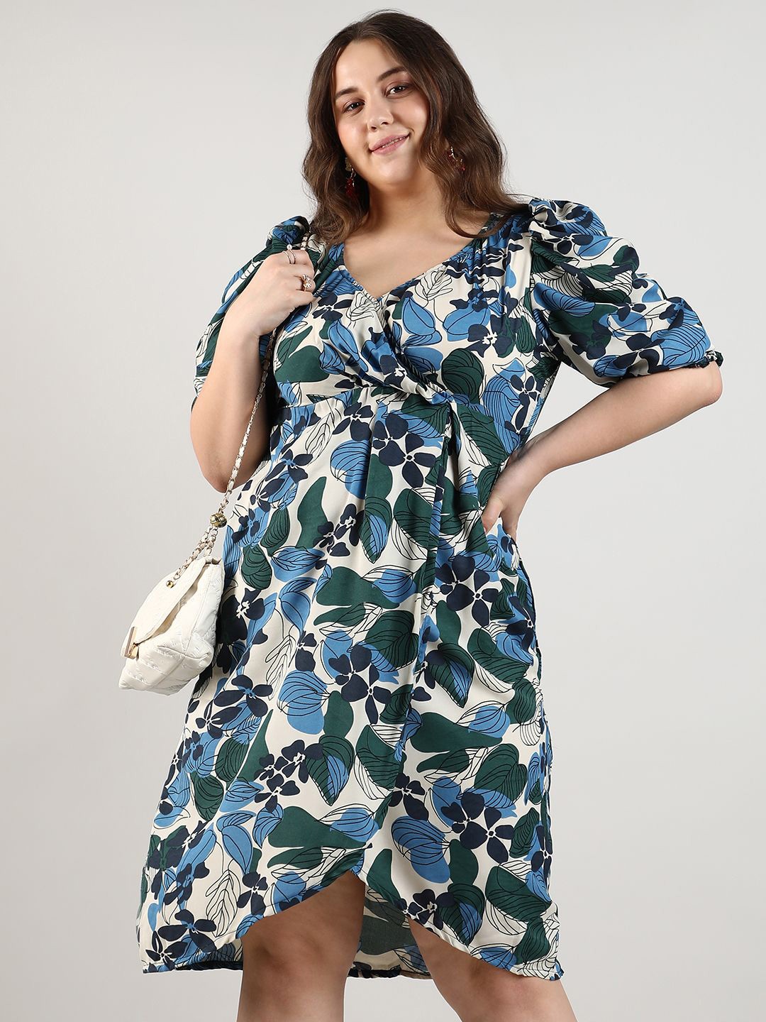 

Instafab Plus Women Plus Size Floral Printed Puff Sleeves Wrap Dress, Green