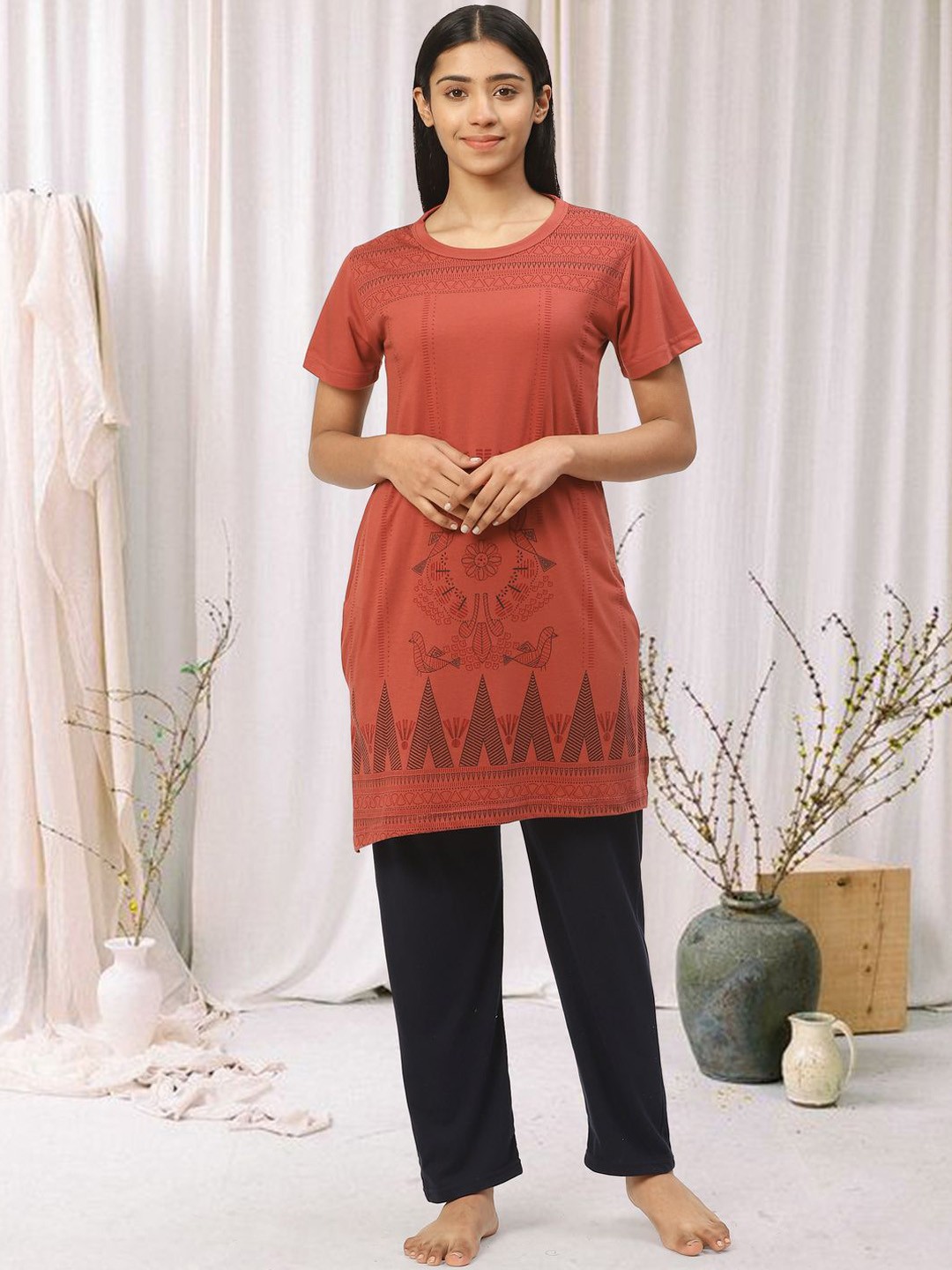

Duchess Ethnic Motifs Printed Cotton Night suit, Rust