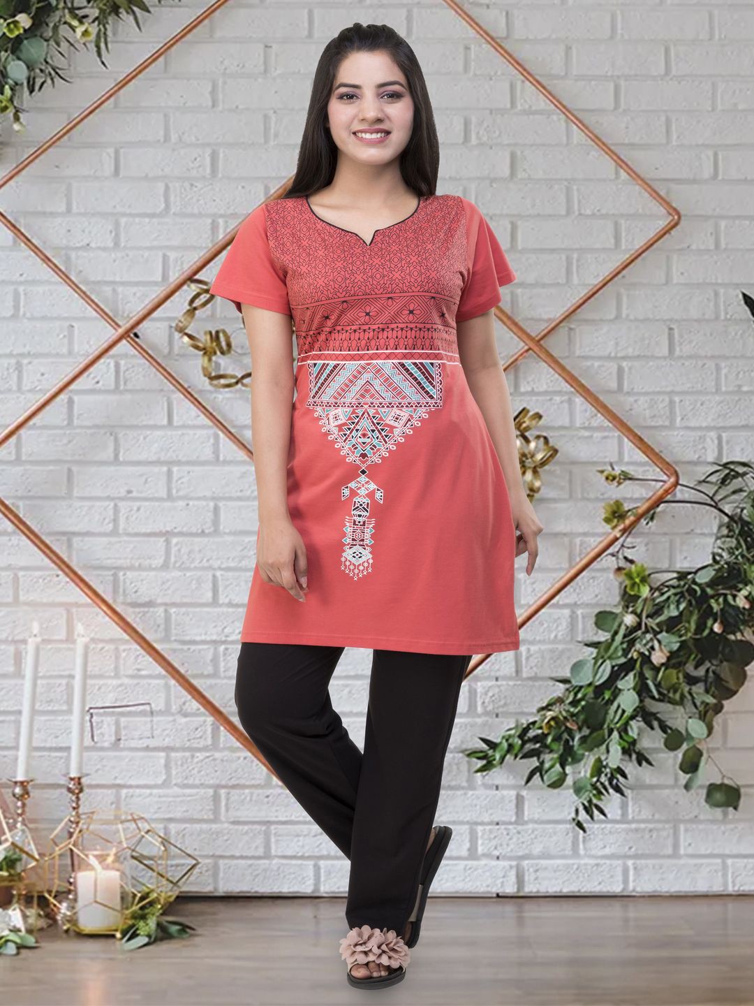 

Duchess Ethnic Motifs Printed Cotton Night suit, Orange
