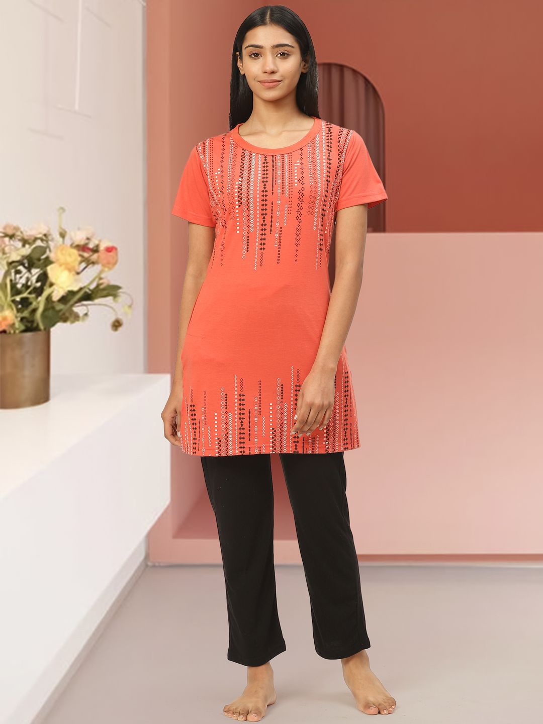 

Duchess Geometric Printed Cotton Night Suit, Pink