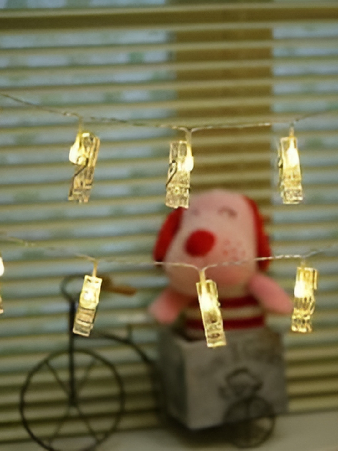 

SPARK WORLD Yellow Photo Clip-Shaped String Lights