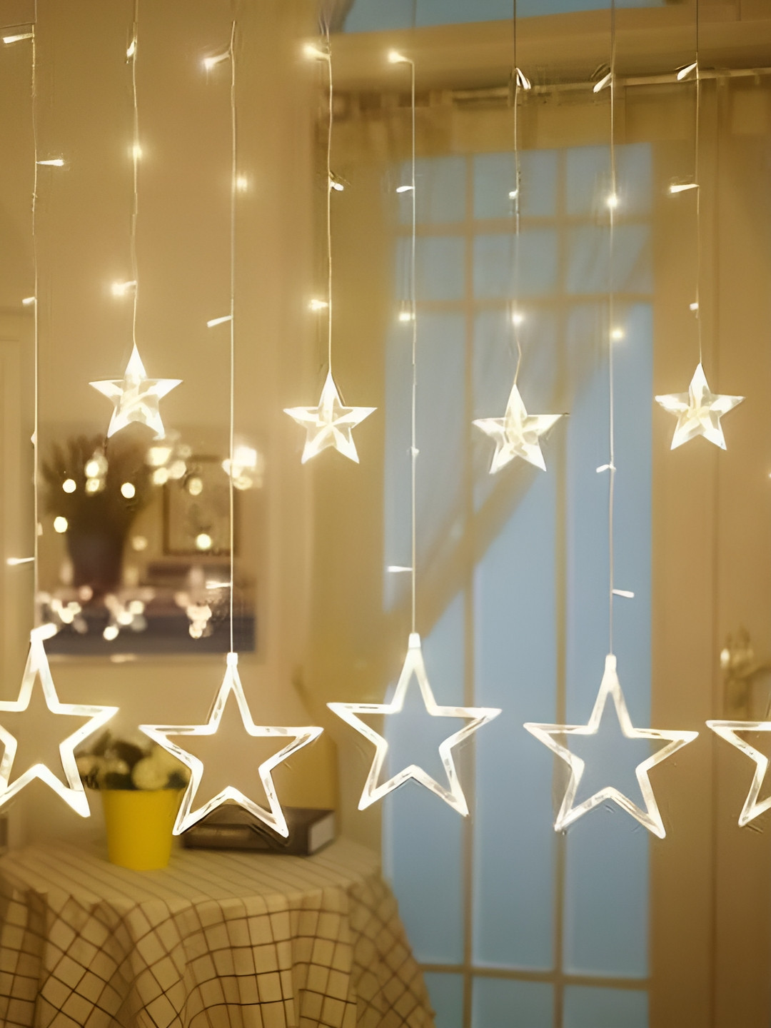 

SPARK WORLD Yellow Star-Shaped String Lights