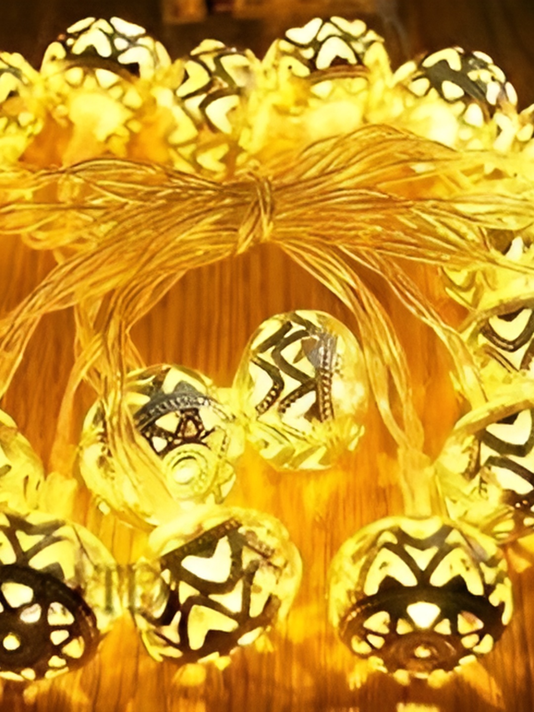 

SPARK WORLD Yellow & Back Cylindrical Shaped Lights