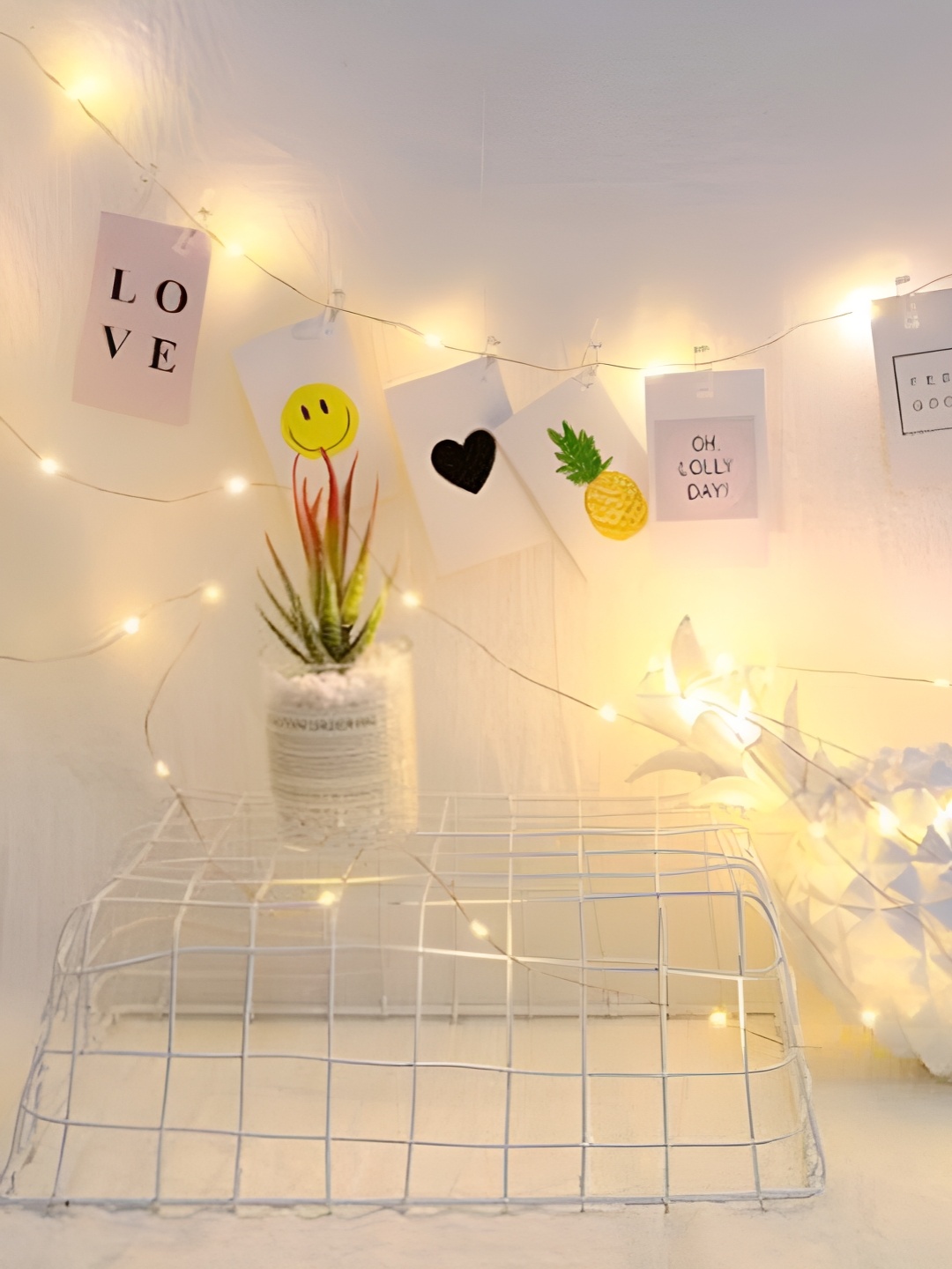

SPARK WORLD Transparent & Yellow Photo Clip Shaped String Lights