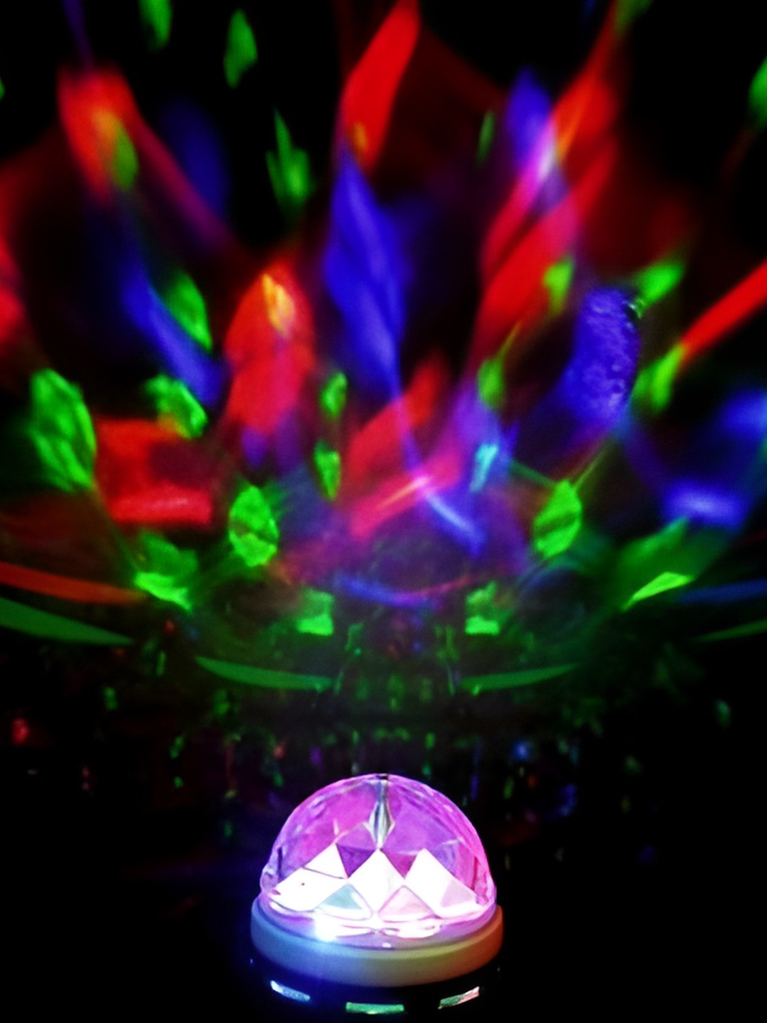 

SPARK WORLD Red & Green Disco Ball String Light