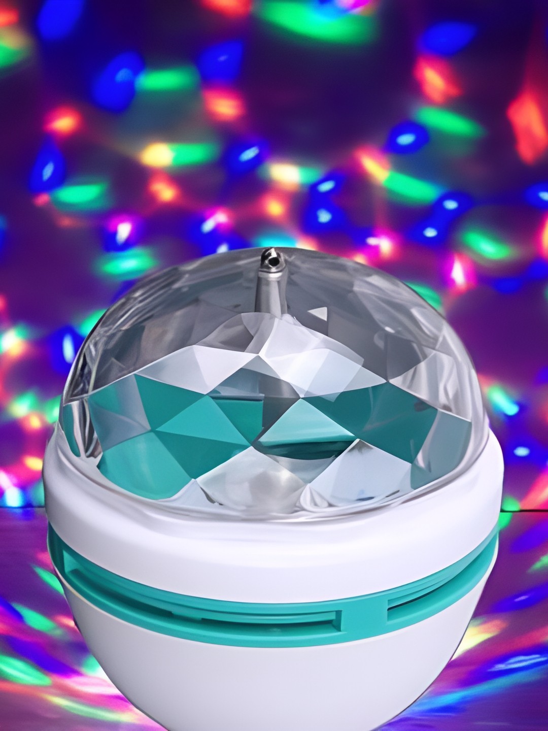 

SPARK WORLD White Cylindrical Shape String Lights