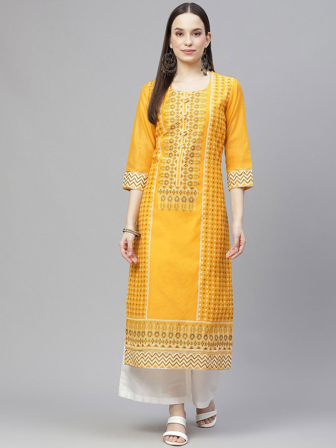 

Tulsattva Women Floral Printed Regular Kurta with Palazzos, Yellow