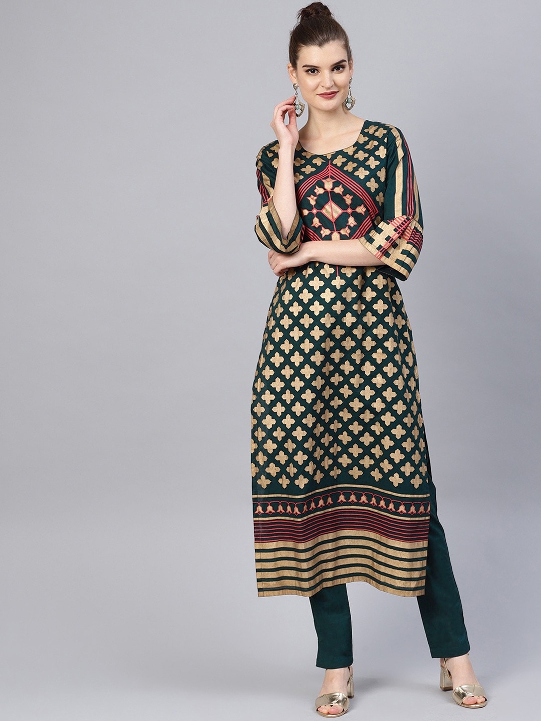 

Tulsattva Floral Printed Round Neck Straight Kurta with Trousers, Green