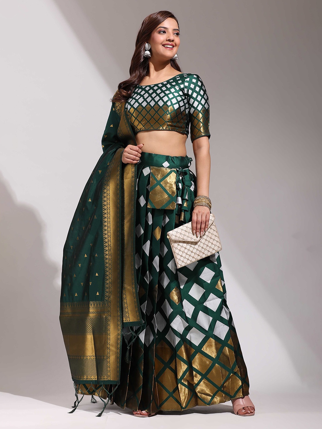 

Fabcartz Semi-Stitched Lehenga & Unstitched Blouse With Dupatta, Green