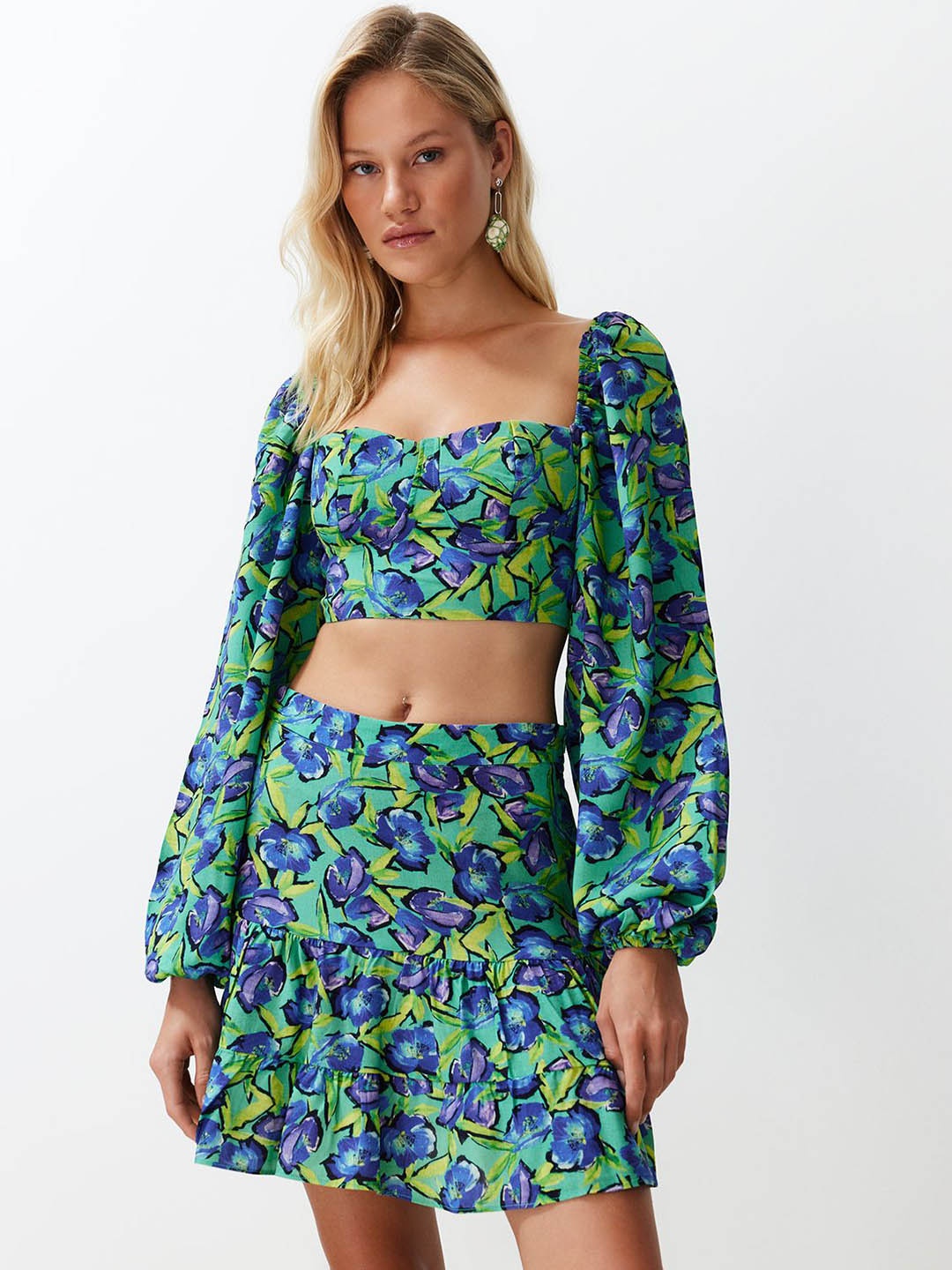 

Trendyol Printed Puff Sleeves Top With Tiered Skirt, Green
