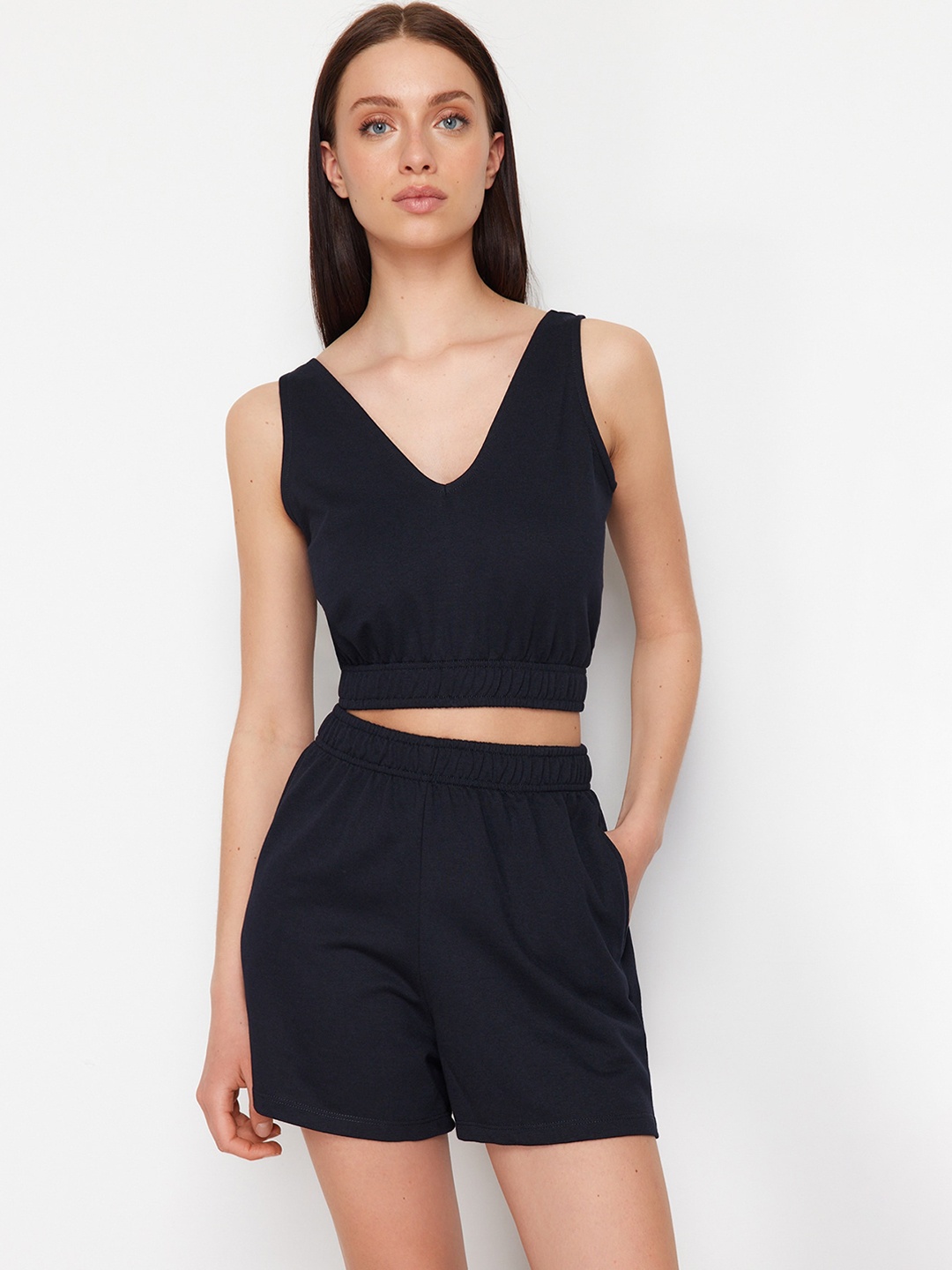 

Trendyol V-Neck Crop Tank Top With Shorts, Black