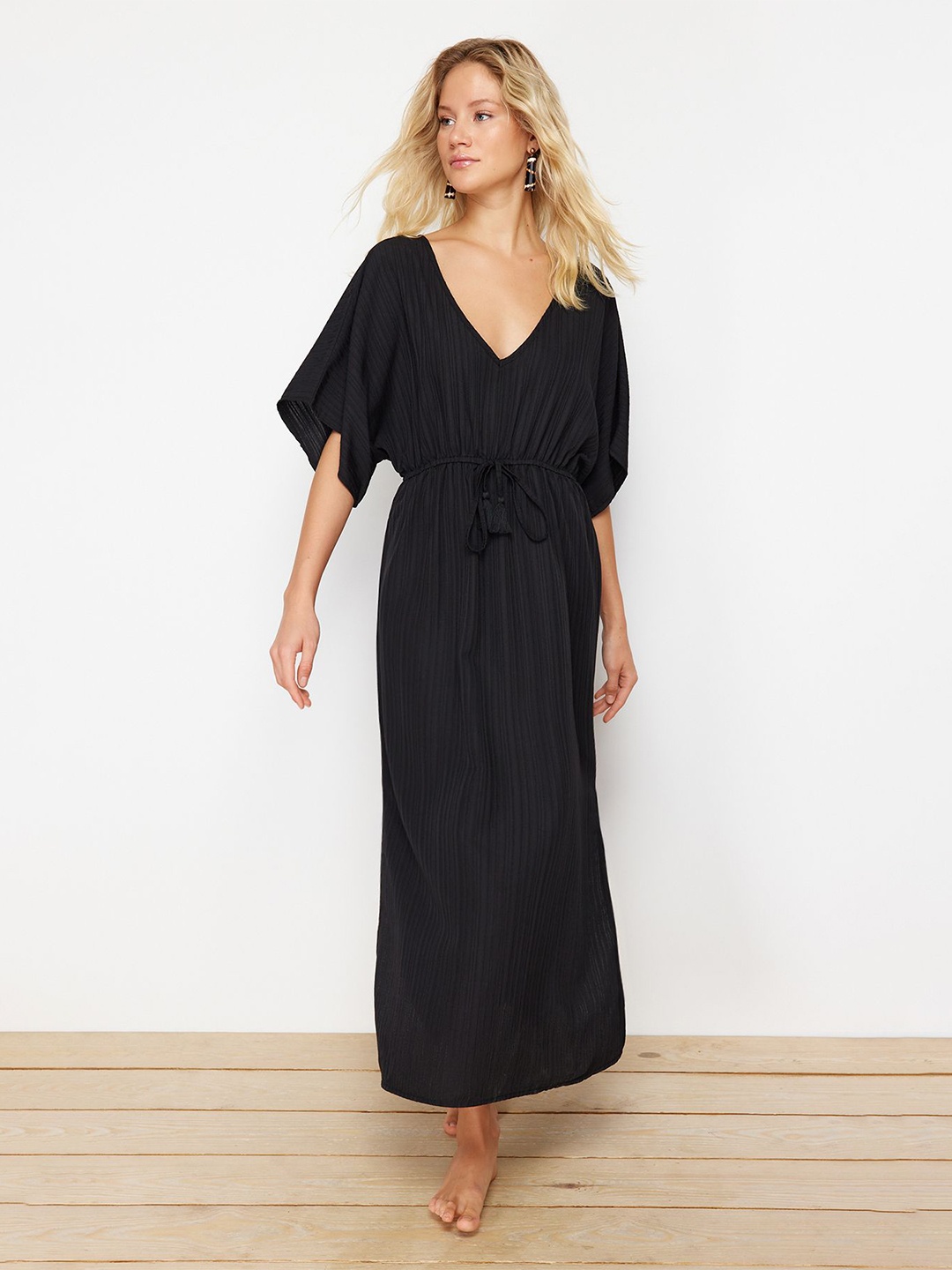 

Trendyol Flared Sleeves Maxi Dress, Black