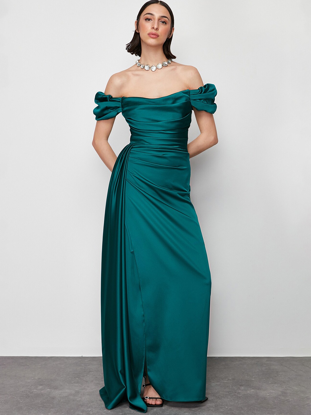 

Trendyol Off-Shoulder Maxi Dress, Green