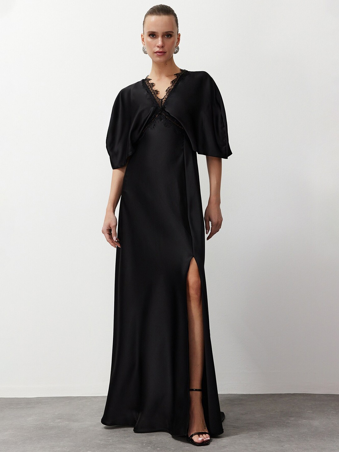 

Trendyol Flared Sleeve Maxi Dress, Black