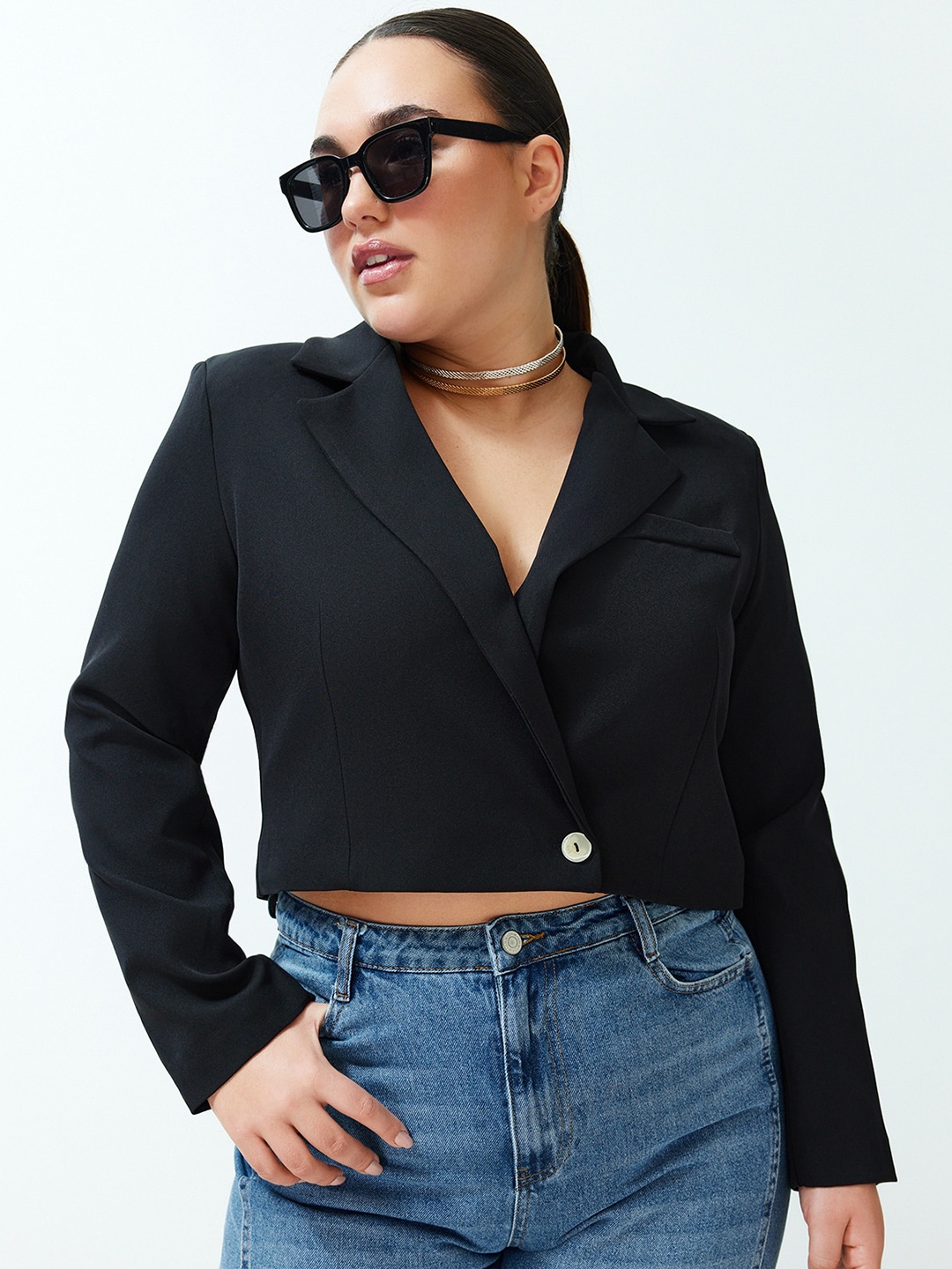 

Trendyol Notched Lapel Crop Casual Blazer, Black