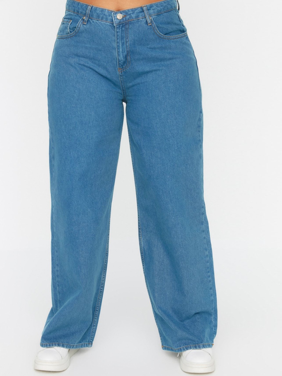 

Trendyol Women Regular Fit Distress Jeans, Na
