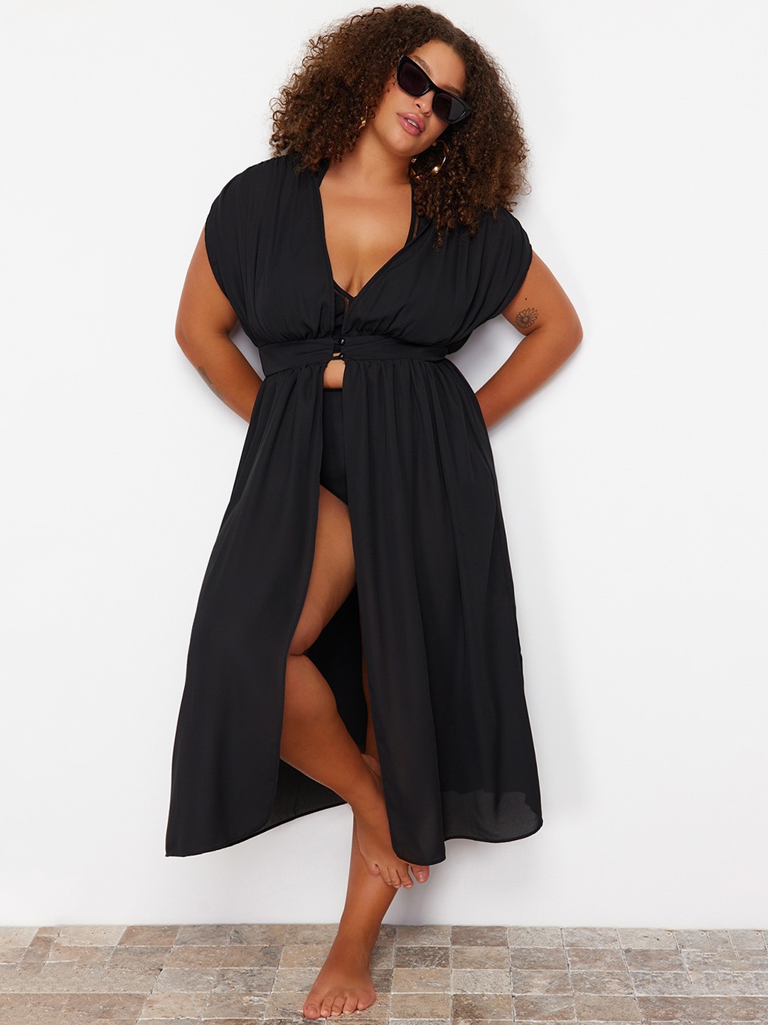 

Trendyol Printed Night suit, Black