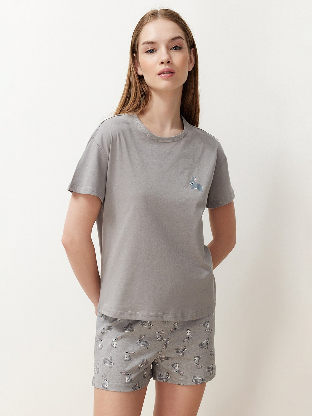 

Trendyol Printed T-Shirt & Shorts Set, Grey