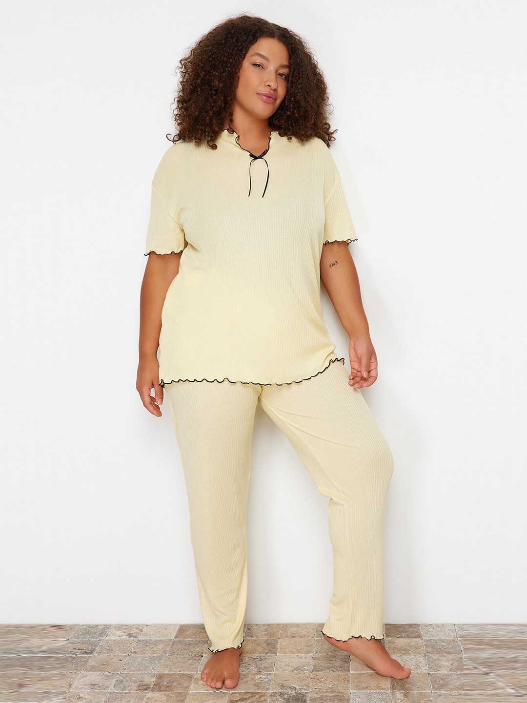 

Trendyol Ribbed Top With Trousers, Beige