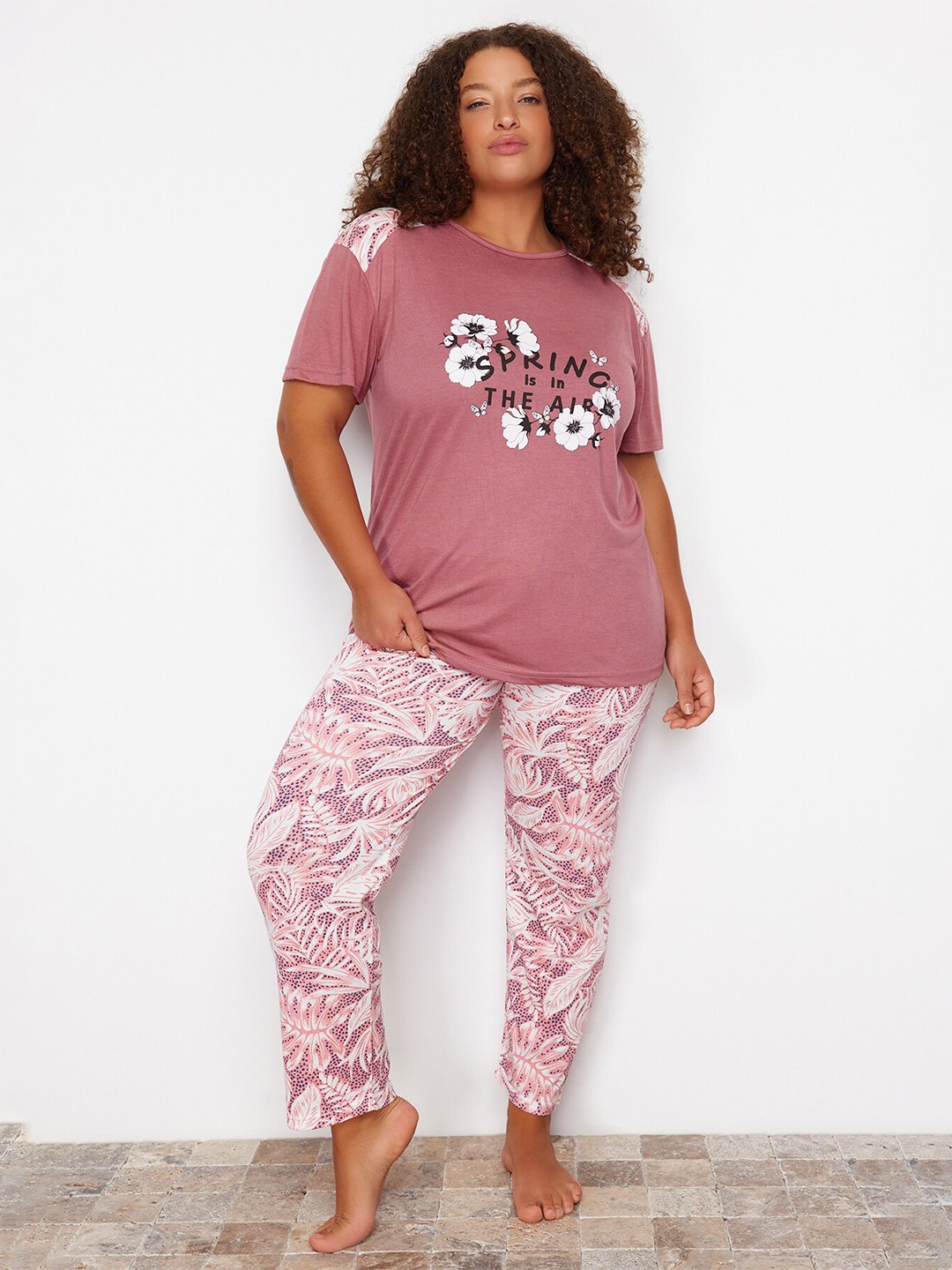 

Trendyol Graphic Printed Night Suits, Rose