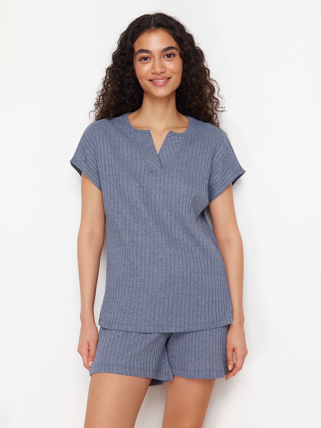 

Trendyol Ribbed Top With Shorts, Grey