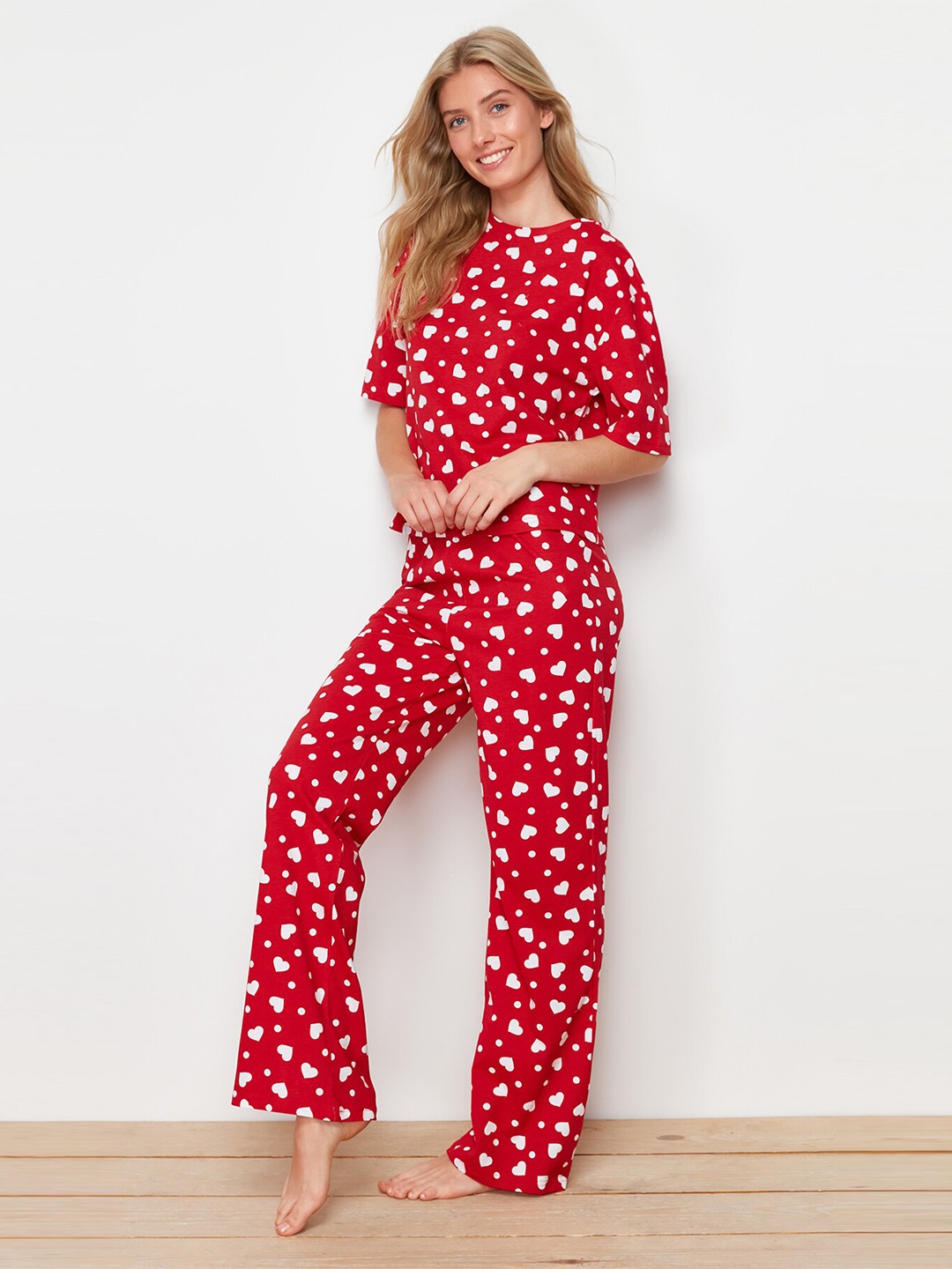 

Trendyol Conversational Printed Pure Cotton Night Suit, Red