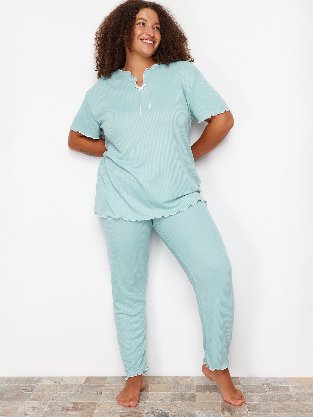 

Trendyol Plus Size Ribbed V-Neck Nightsuit, Blue