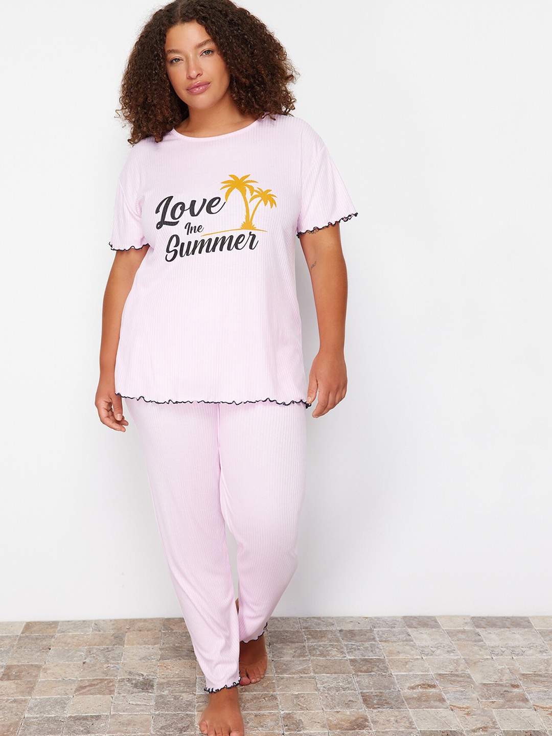 

Trendyol Printed Night Wear T-Shirt & Pyjama Set, Pink