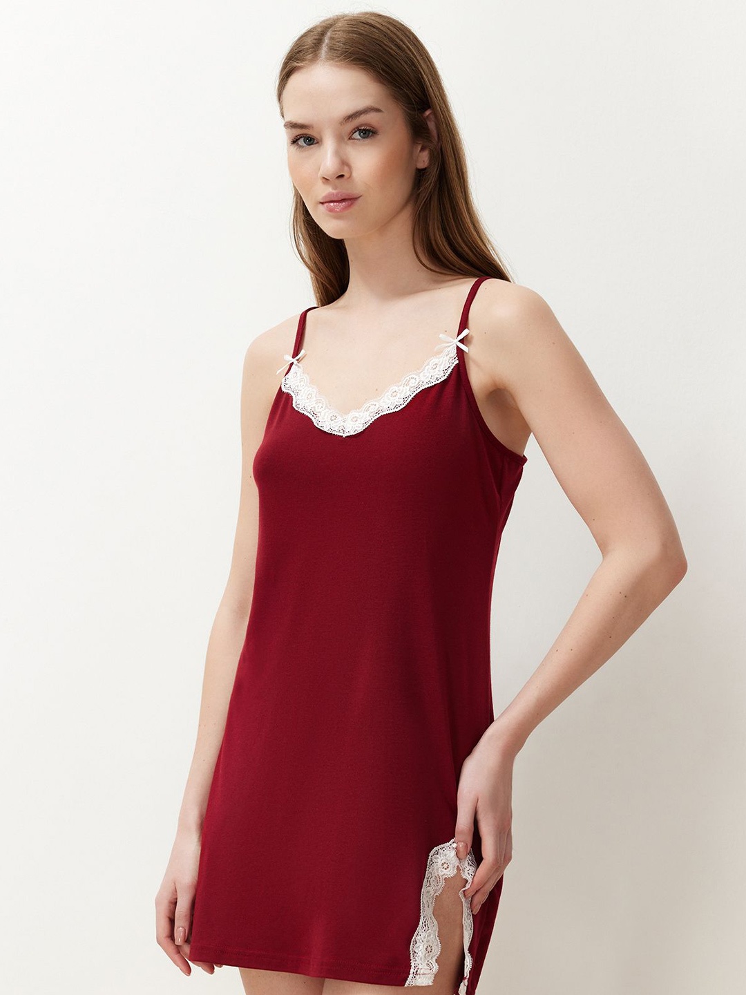 

Trendyol Above Knee-Length Nightdress, Burgundy