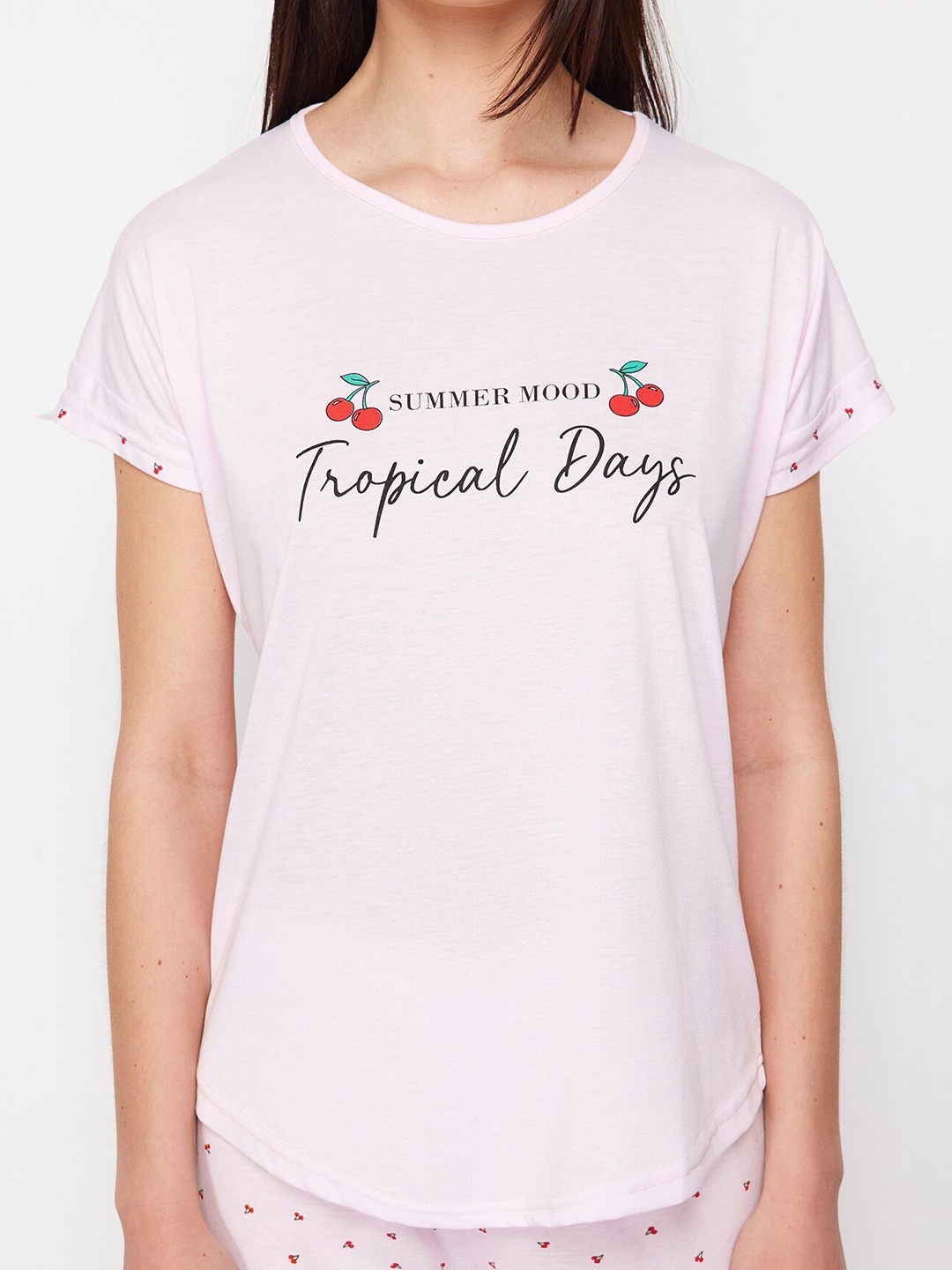 

Trendyol Typography Printed Round Neck Night suit, Pink