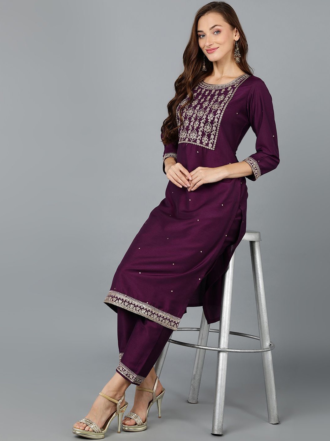 

Anouk Women Solid Silver Embroidered Round Neck Festive Kurta, Purple