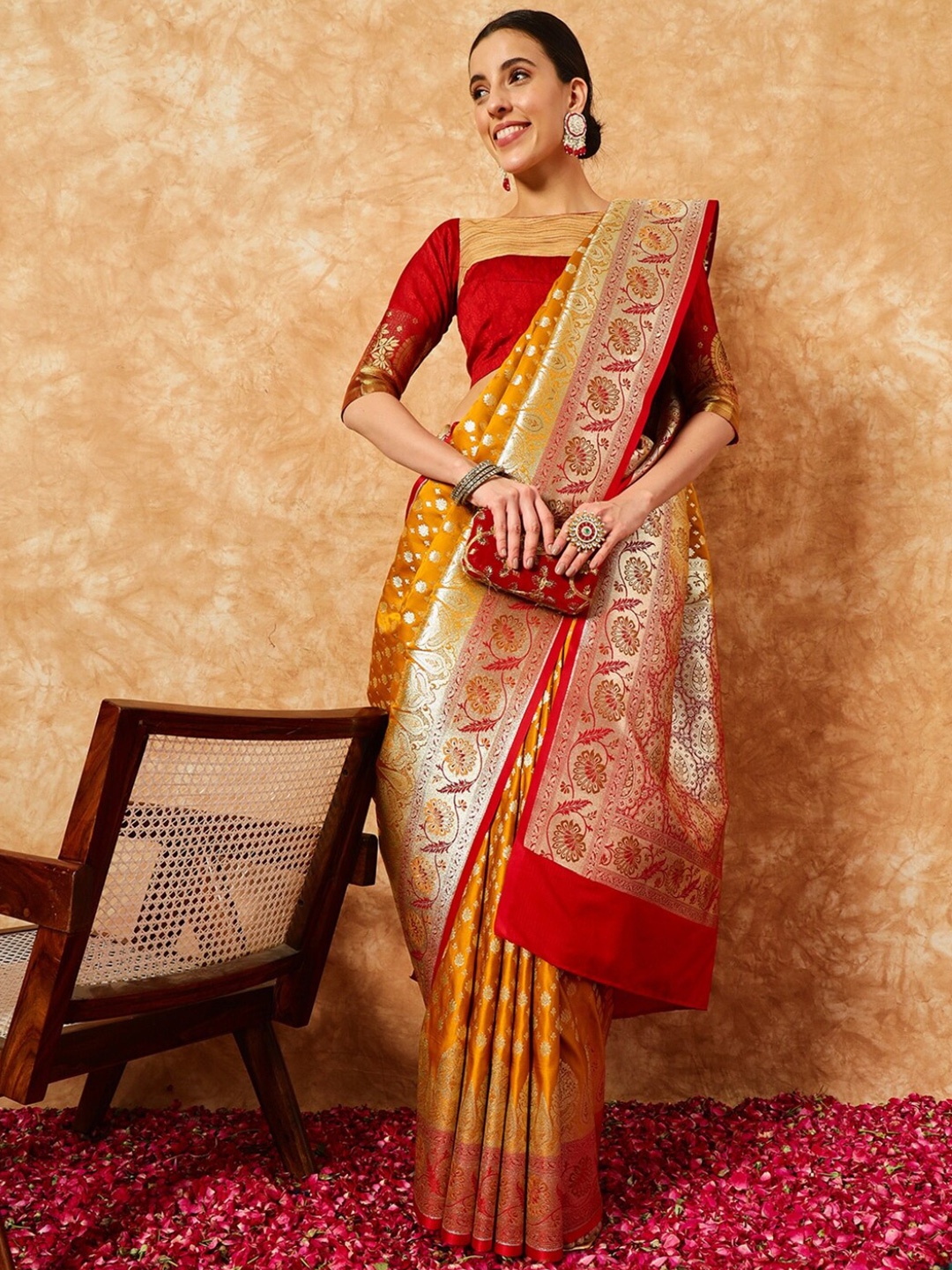 

Chhabra 555 Woven Design Pure Silk Saree, Mustard