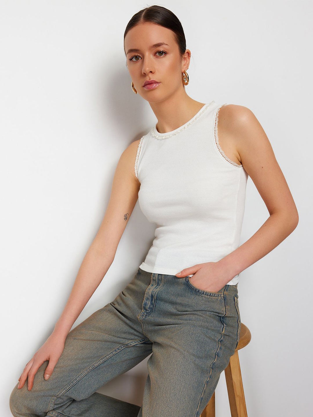 

Trendyol Round Neck Lace Inserts Cotton Top, White