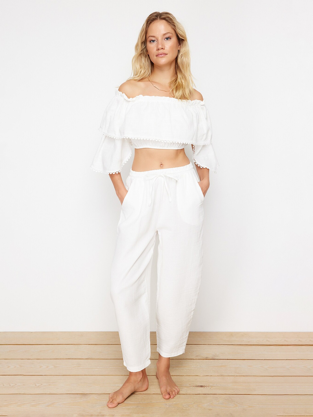 

Trendyol Women Lace Inserts Cotton Bardot Crop Top, White