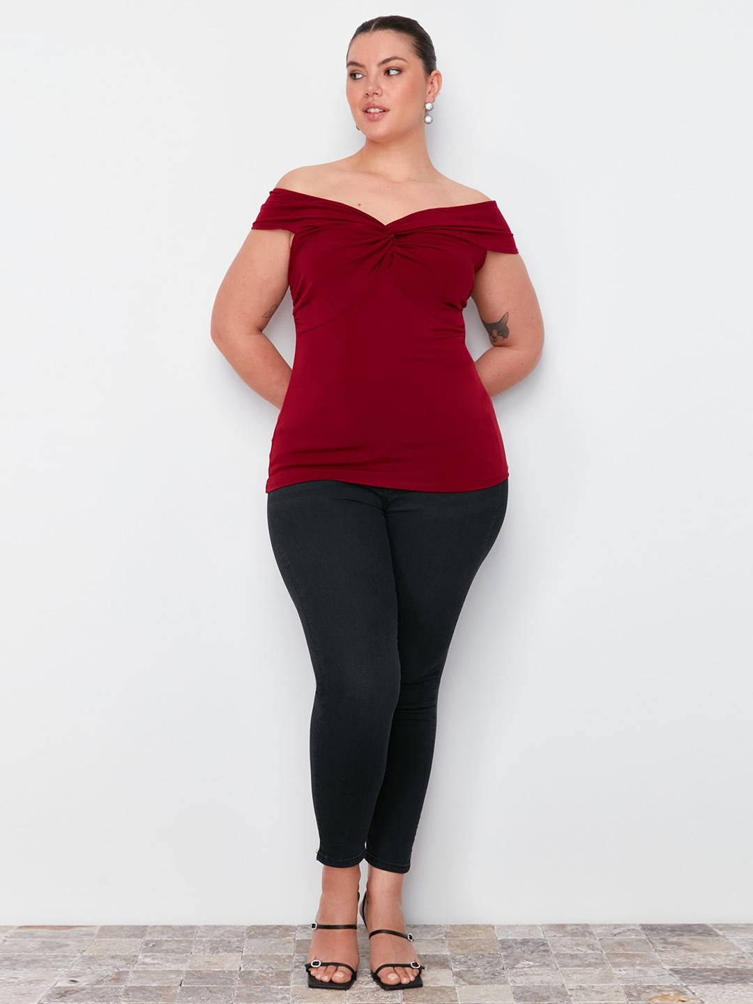 

Trendyol Cherry Red Off-Shoulder Bardot Top