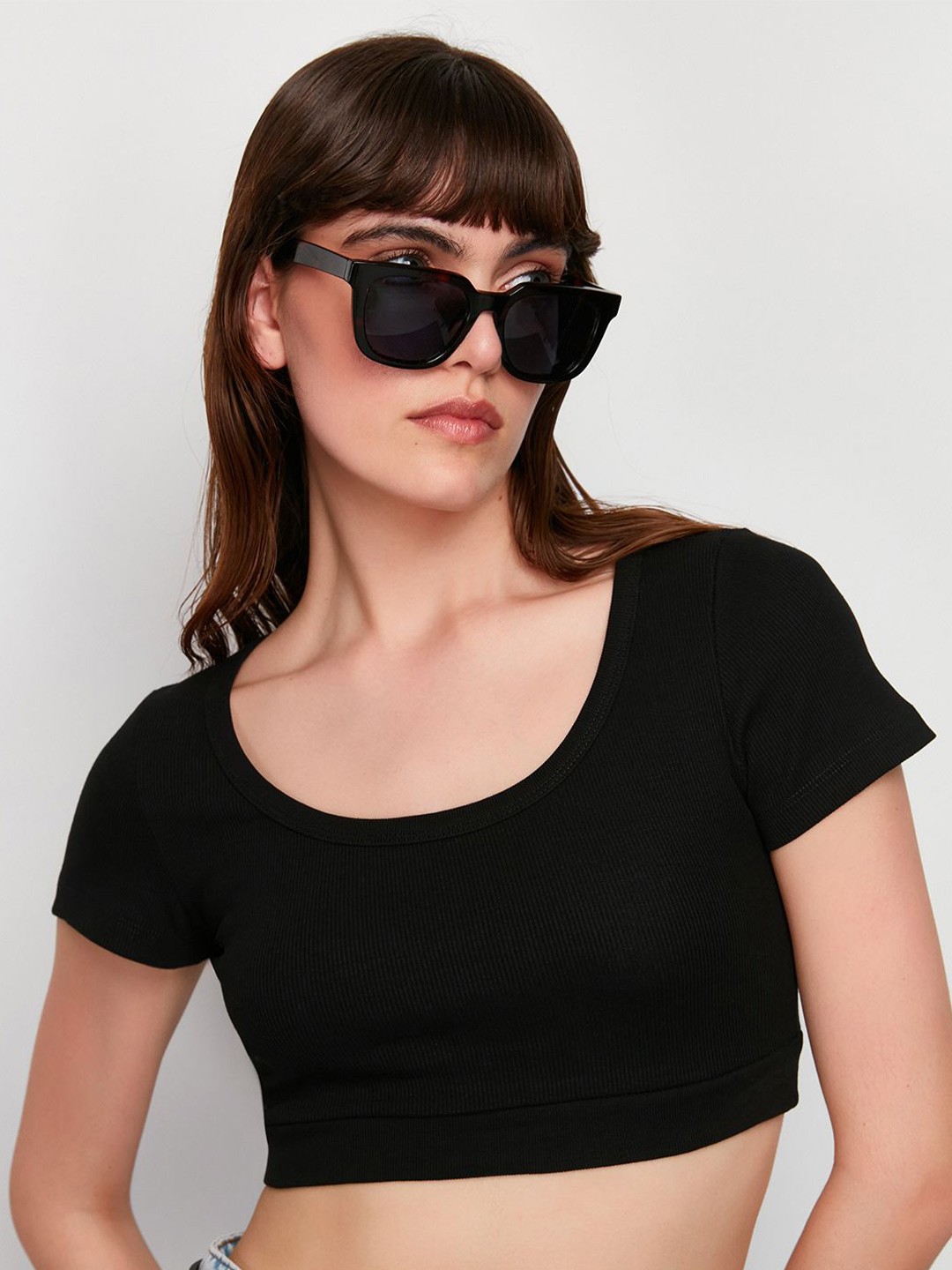 

Trendyol Scoop Neck Short Sleeves Cotton Crop Top, Black