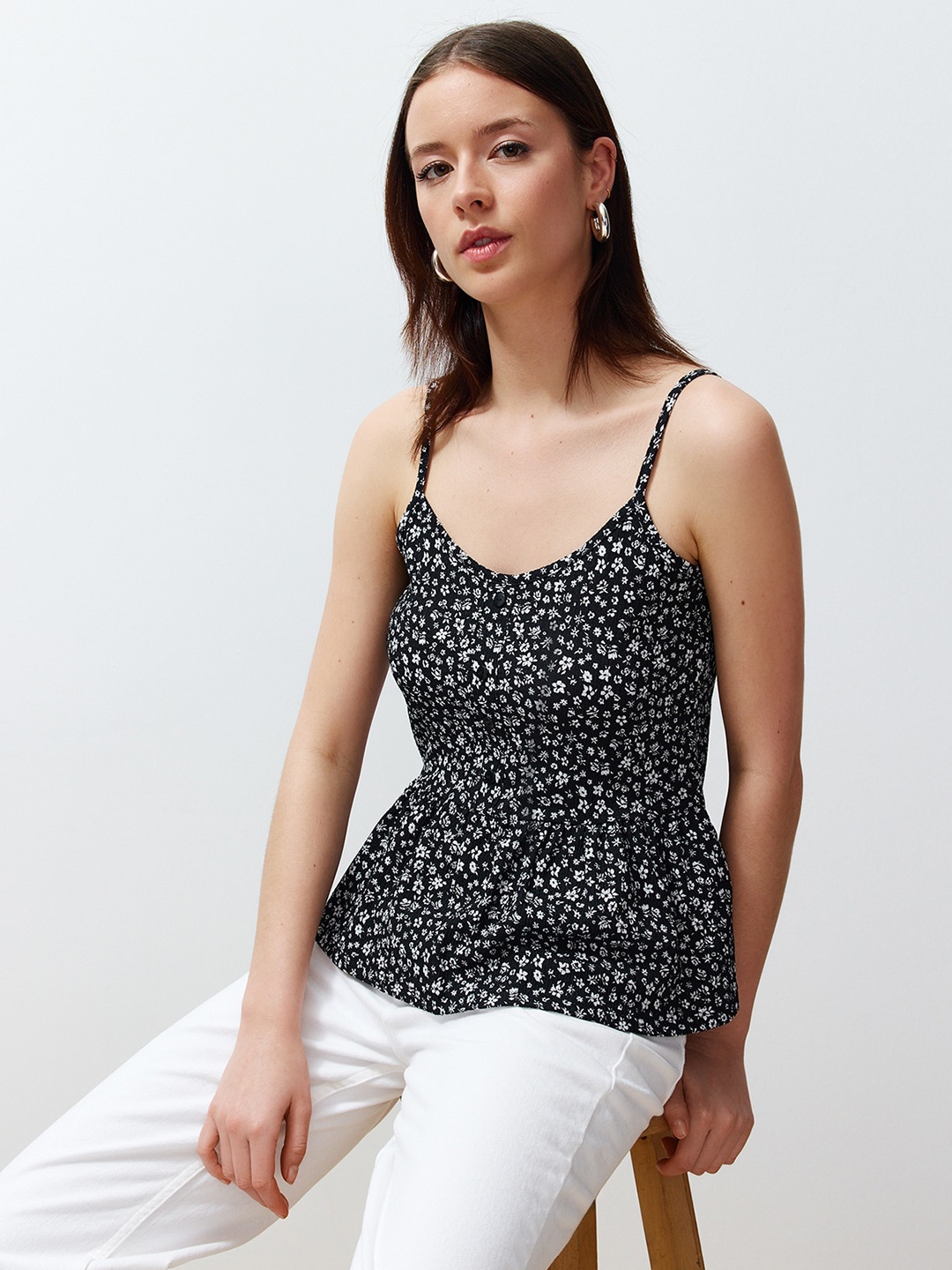 

Trendyol Women Floral Printed Cinched Waist Top, Na