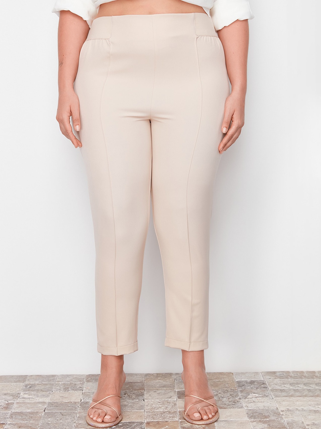 

Trendyol Women Trousers, Na