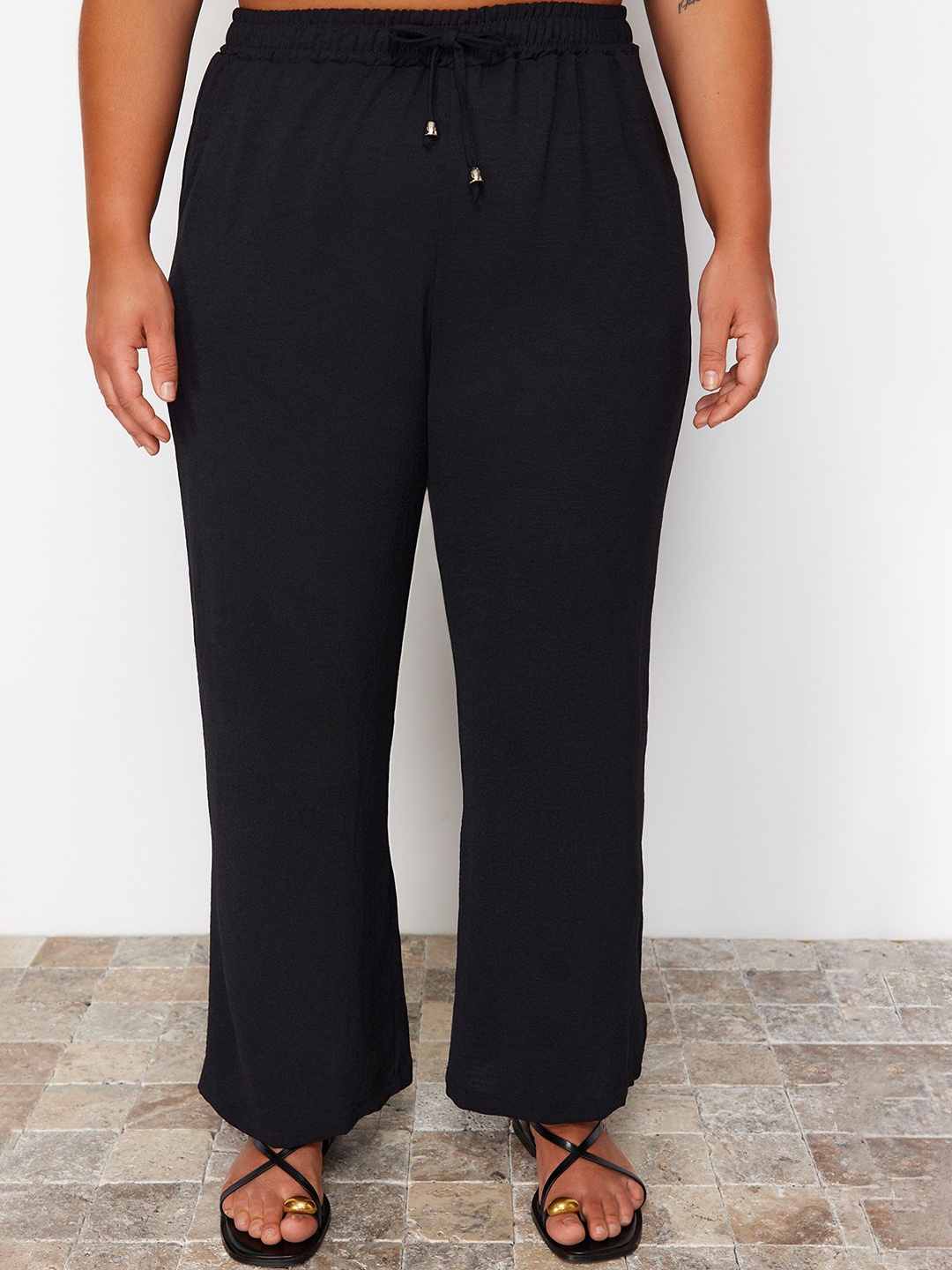 

Trendyol Women Cotton Regular Trousers, Black