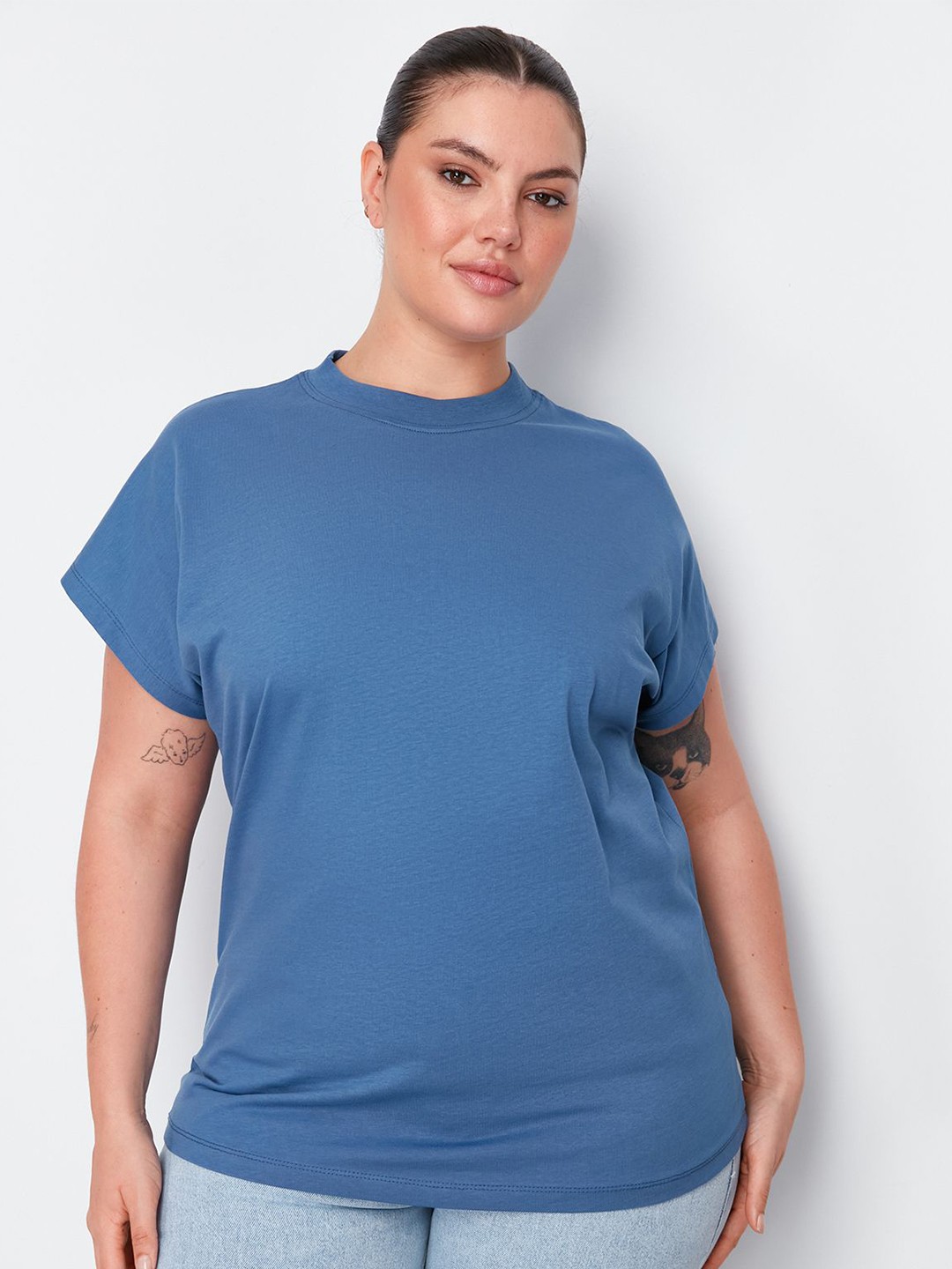 

Trendyol Women Round Neck T-shirt, Na