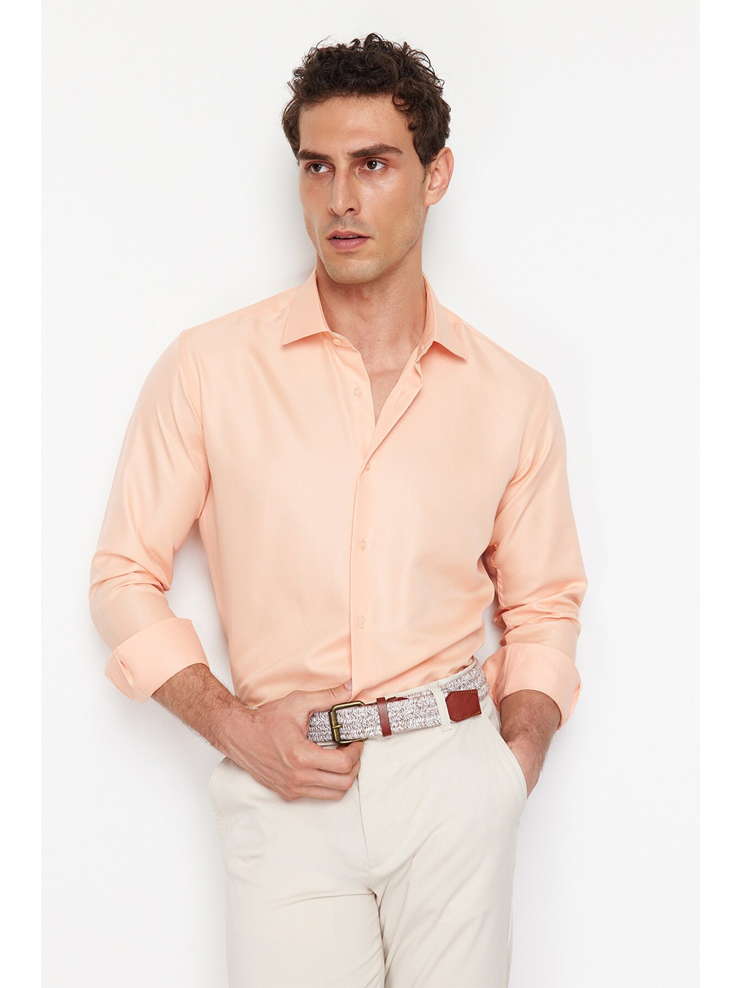 

Trendyol Men Opaque Casual Shirt, Peach