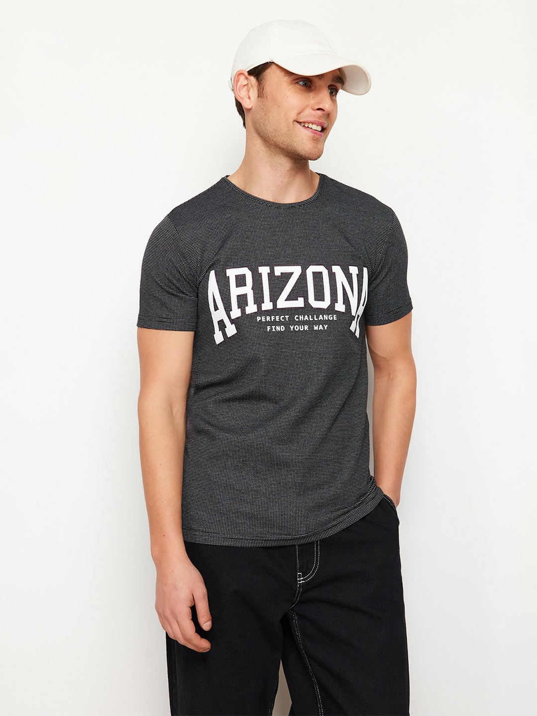 

Trendyol Men Typography Printed Applique T-shirt, Black