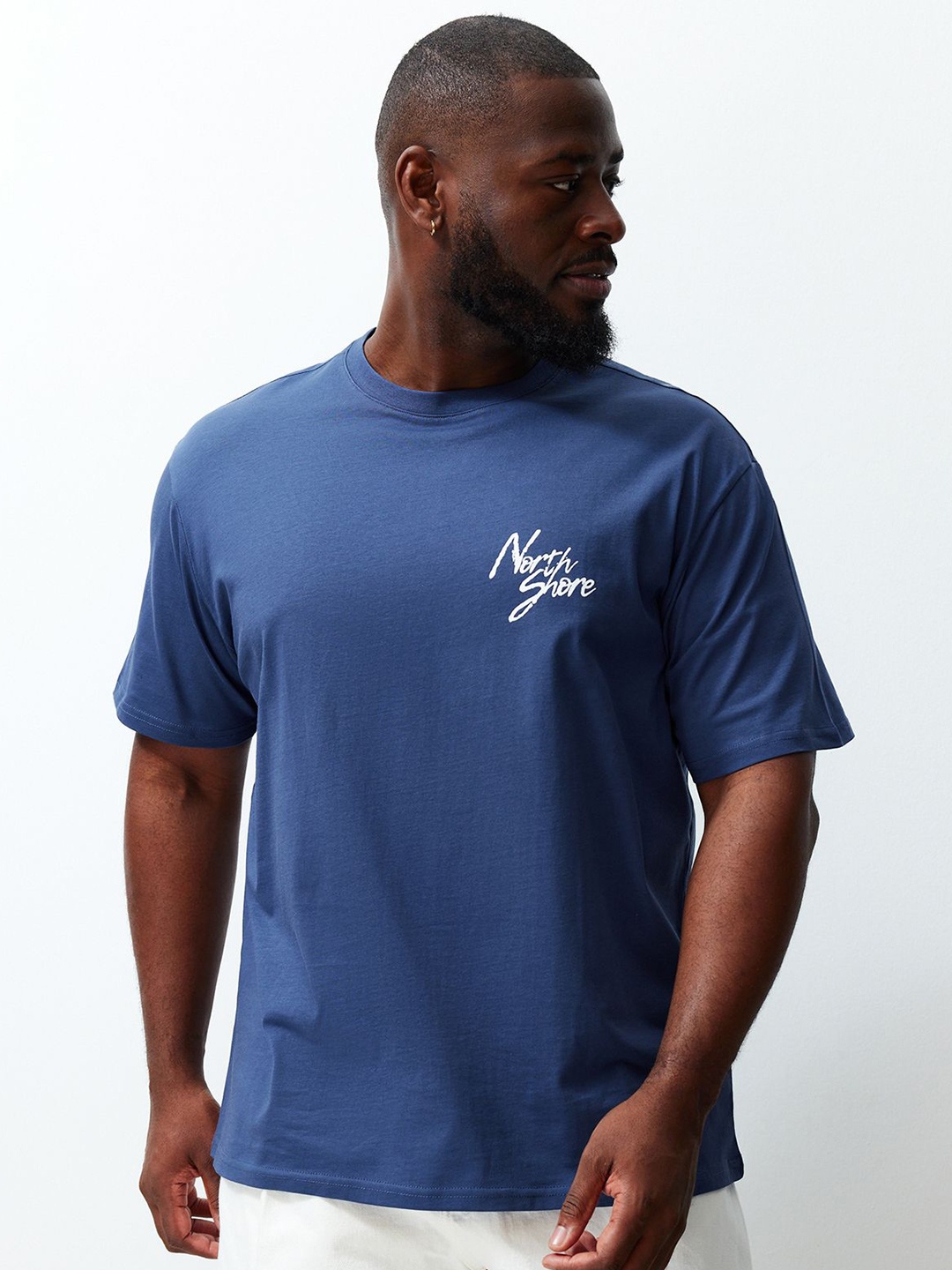 

Trendyol Men Typography T-shirt, Blue