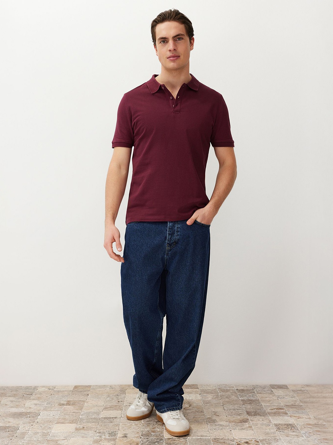 

Trendyol Men Polo Collar T-shirt, Maroon